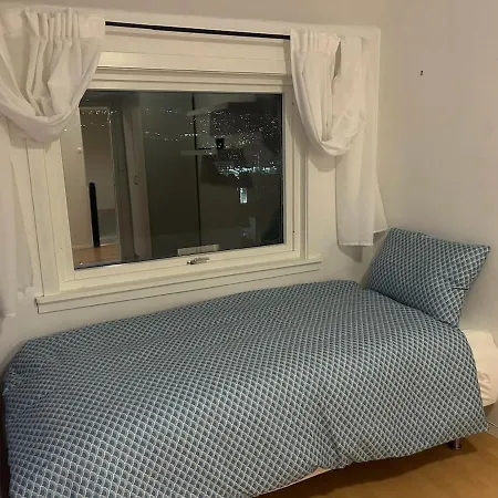 Spacious 3 Bedroom Townhouse * Bergen