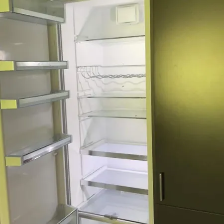 アパート Spacious 3 Bedroom Townhouse *