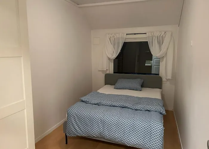 Spacious 3 Bedroom Townhouse Bergen